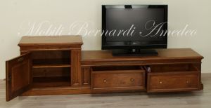 Mobile da soggiorno per Tv in legno massiccio costruito su misura con anta e cassetti stile arte povera